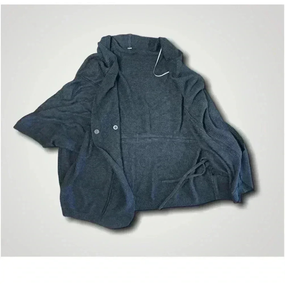 Lululemon Wrap Charcoal Size S/M - Picture 3 of 14